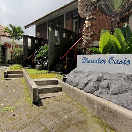 Hotel Disaster Oasis Kaliurang Exterior foto