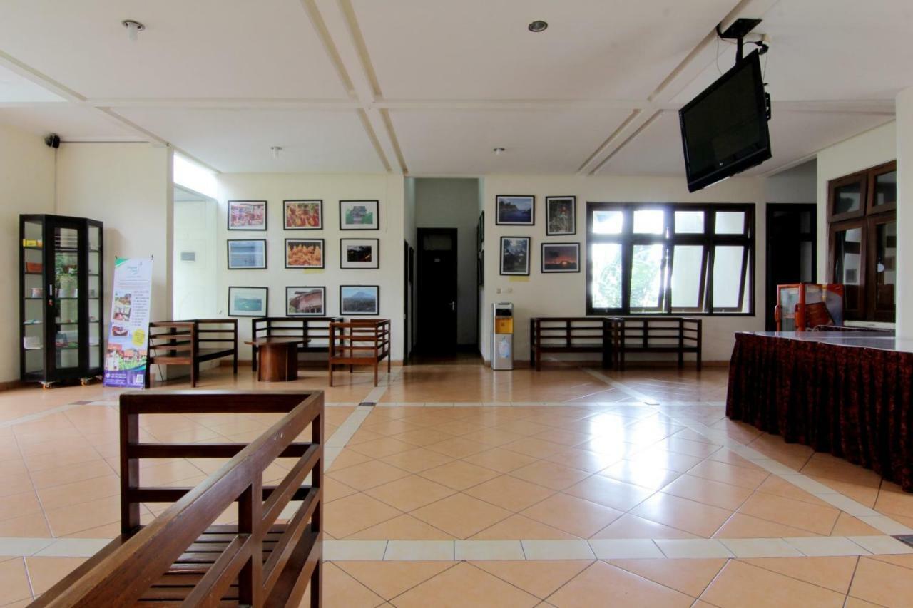 Hotel Disaster Oasis Kaliurang Exterior foto